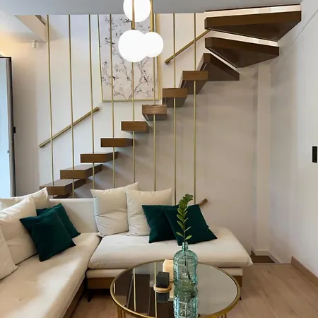 Ethyr Atrium Apartment