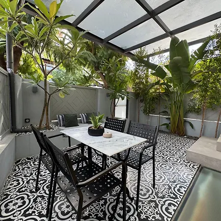 Ethyr Atrium Apartment