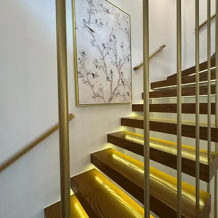 Ethyr Atrium Apartment